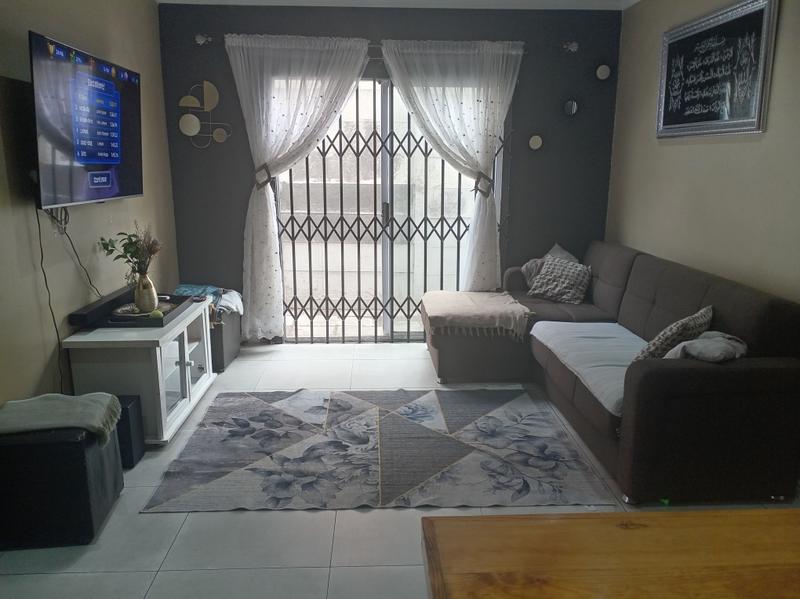 3 Bedroom Property for Sale in Pelikan Park Western Cape